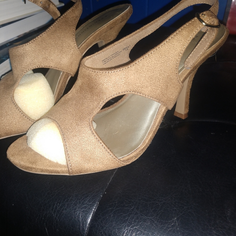 Prediction Women's suede Slingbacks